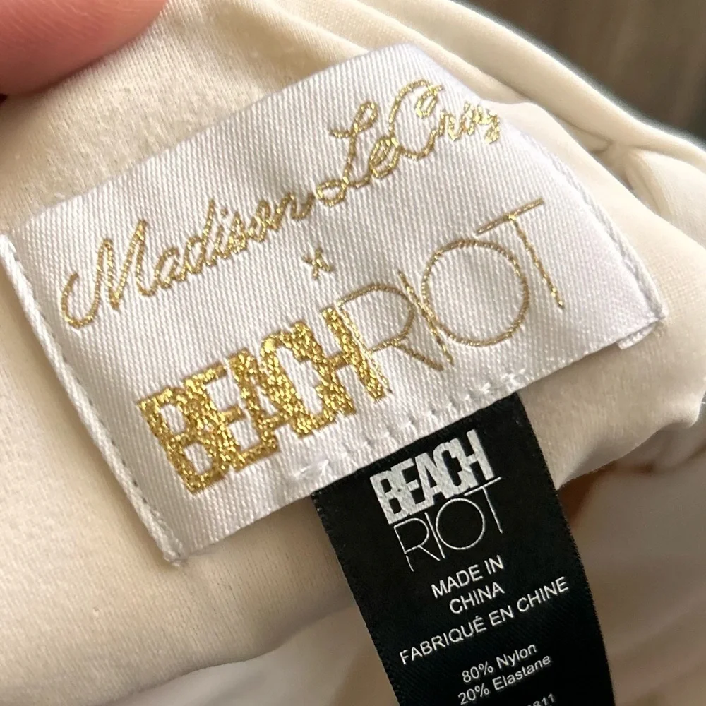 Beach Riot x Madison LeCroy Maven One Piece Swimsuit in Ivory Sz M **No Belt** - Picture 8 of 9